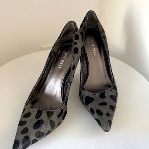 Black and grey leopard Pumps